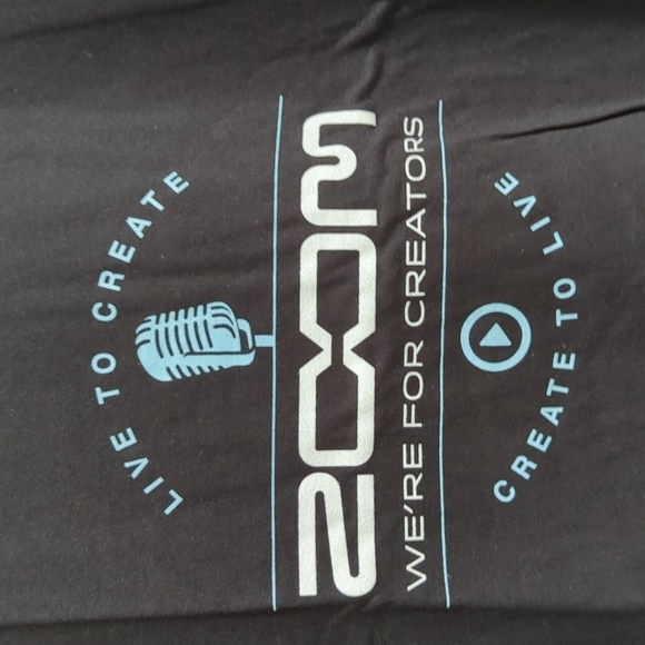 District Zoom Live to Create Men's Short Sleeve Graphic Tee Size Large - NEW - Picture 4 of 5